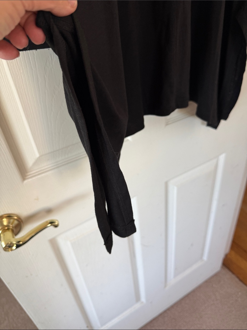 Pretty Angel Black V-Neck Long Sleeve Tunic with Pockets - Picture 3 of 5